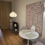 Lhome Puerta De Ii Sevilha